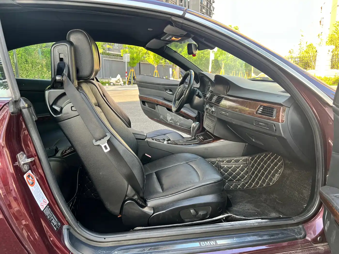 BMW 3 Series (Import) 2011 330i Convertible Coupe фото 16