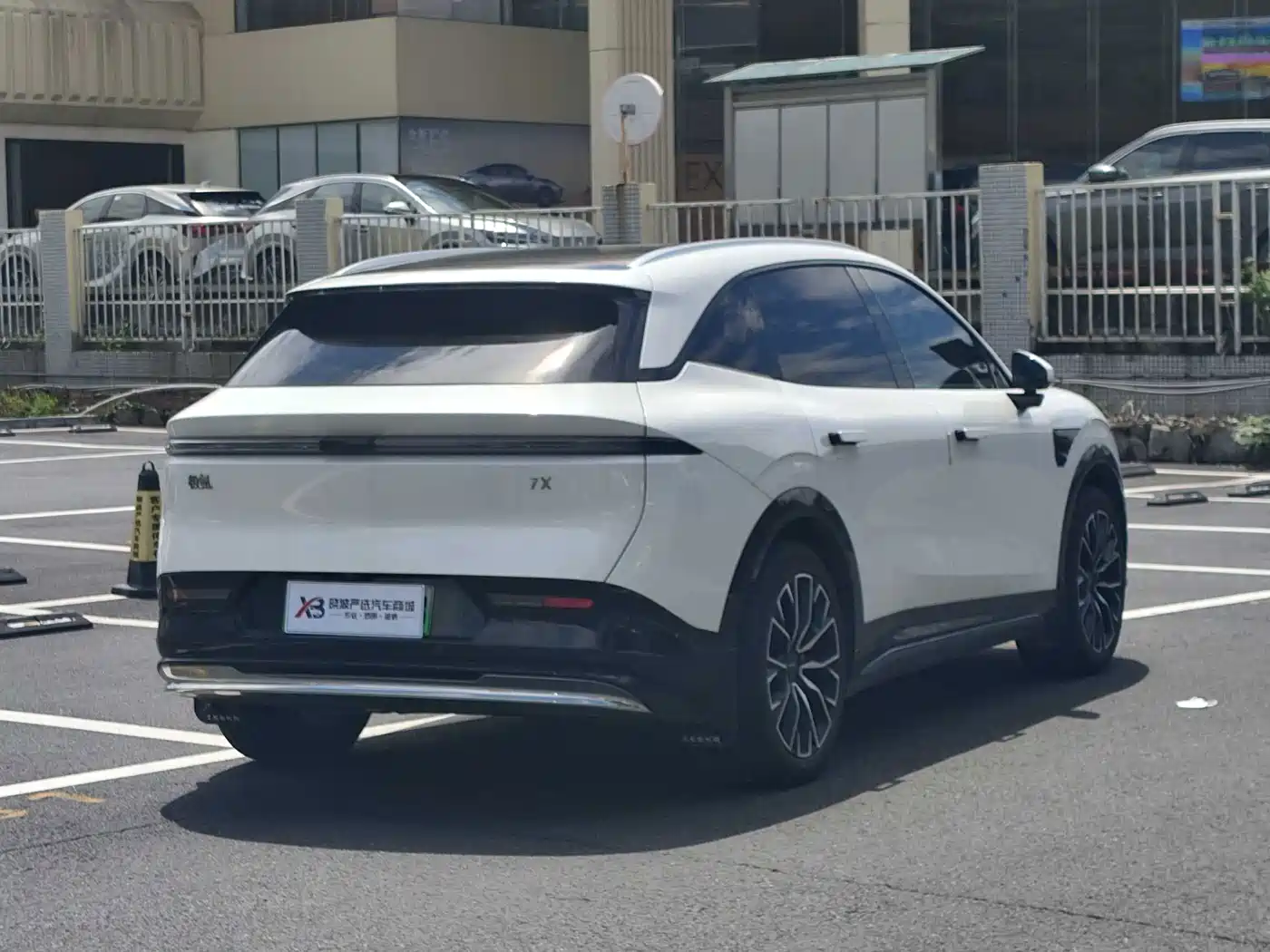 ZEEKR 7X 2025 2025 Model 75kWh RWD Smart Driving Edition
