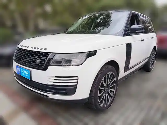 Land Rover Range Rover 2021 3.0 L6 Golden Age Edition — фото 1