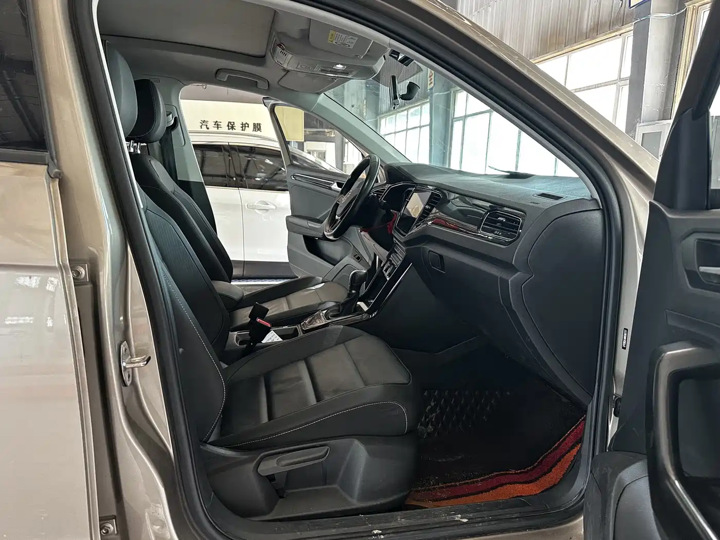 Volkswagen T-Roc, миниатюра 21