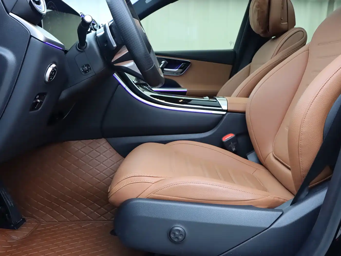 Mercedes-Benz GLC 2024 GLC 300 L 4MATIC Dynamic 5-seater фото 5