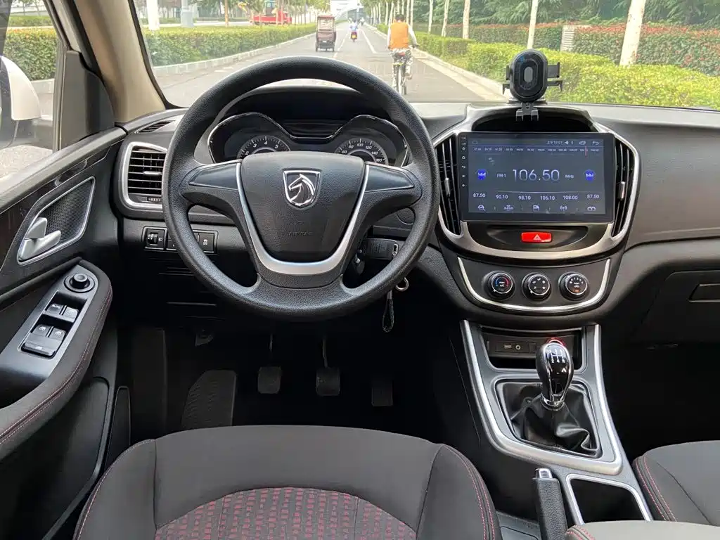 Фото 8 - Baojun 560