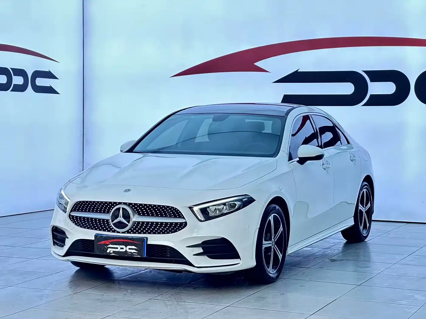 Фото 1 - Mercedes-Benz A-Class