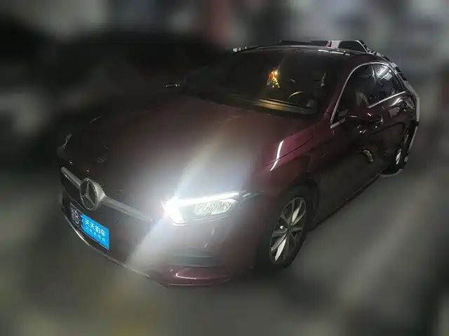 Mercedes-Benz A-Class 2020 Facelift A 200 L Sport Sedan Dynamic — фото 1