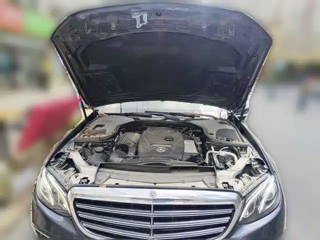 Mercedes-Benz E-Class 2018 Facelift E 200 L — фото 3