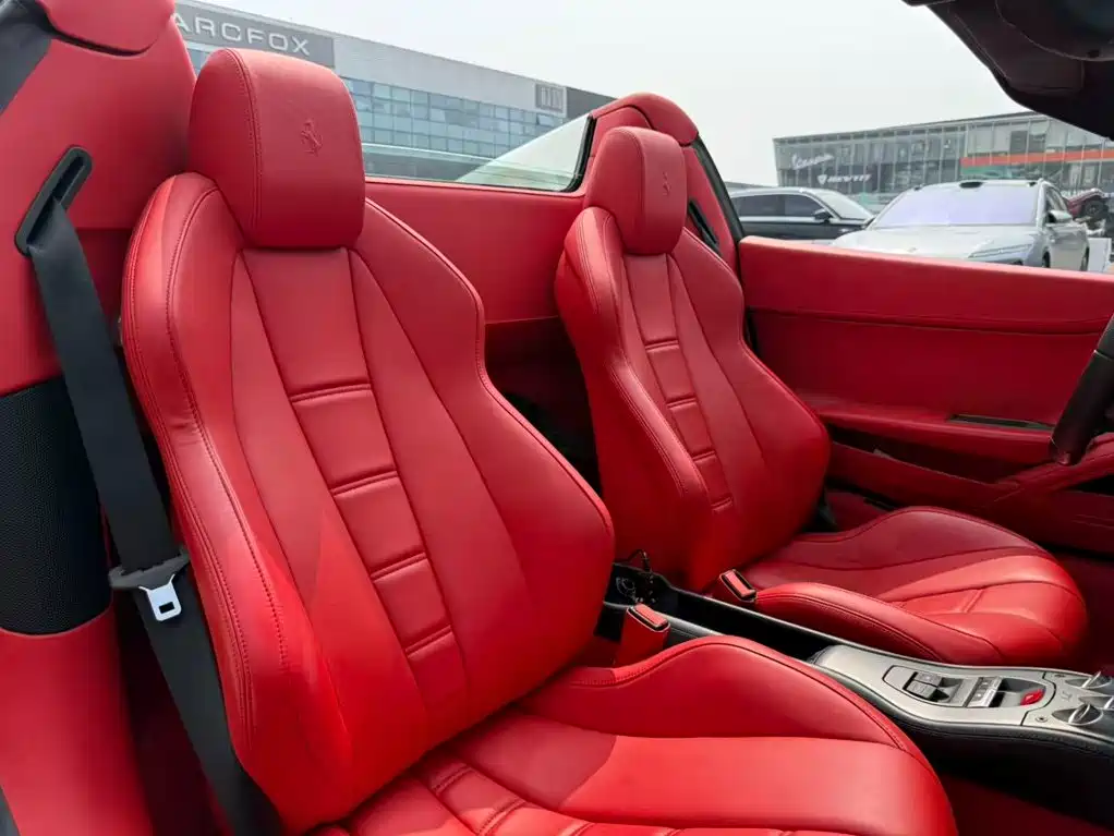 Ferrari 458 2015 2013 4.5L Spider