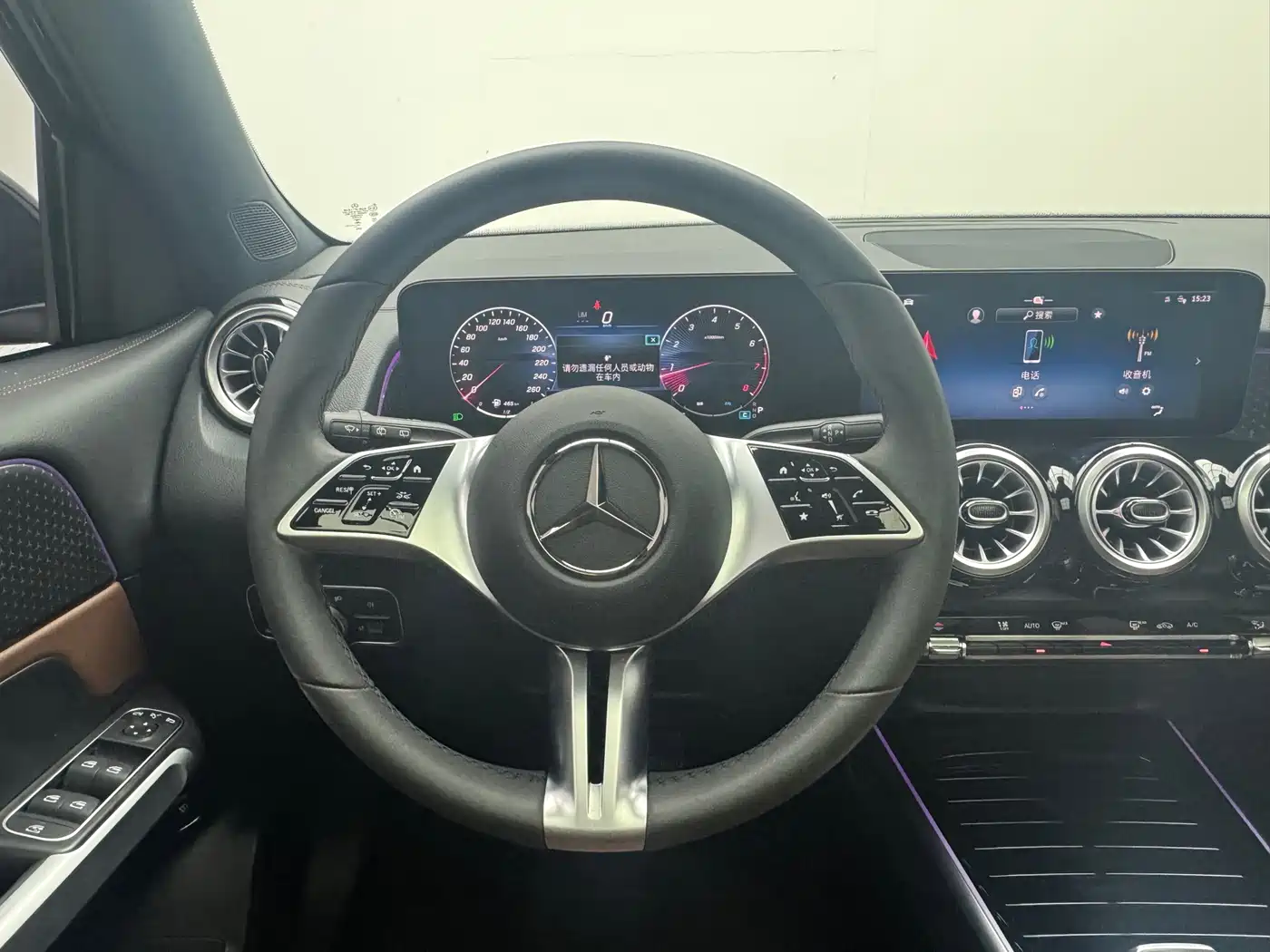 Mercedes-Benz GLB 2024 2024 Facelift GLB 220 Style