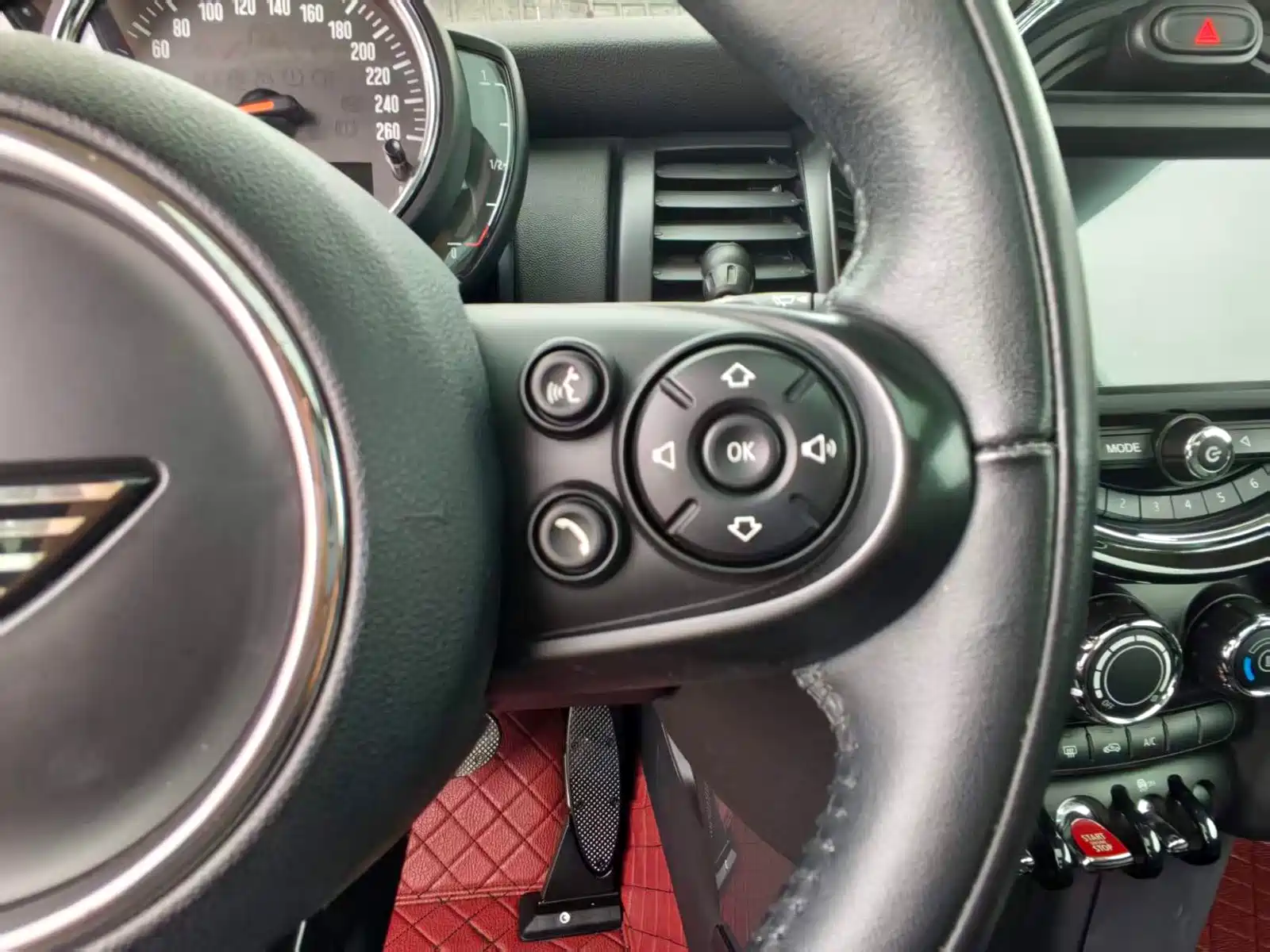 Фото 9 - MINI MINI