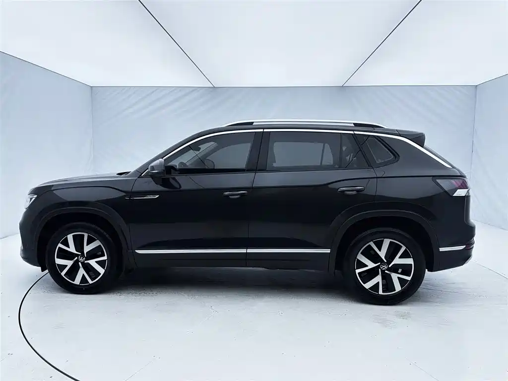 Volkswagen Tayron 2023 280TSI 2WD Luxury Plus Advanced Edition фото 7