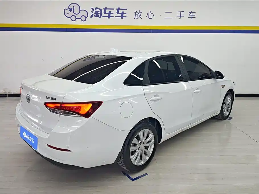 Buick Excelle 2018 15T Dual Clutch Elite (China V) фото 3