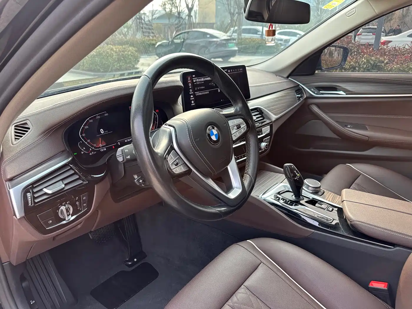 BMW 5 Series 2021 530Li Leading Luxury Package фото 9