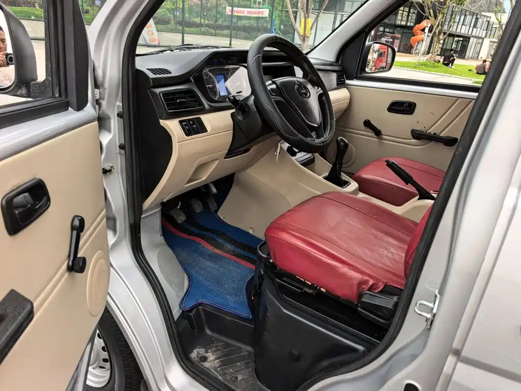 Changan Kuayue Kuayuexing V3 2024 2023 1.5L Gasoline Standard 7-seater Passenger Vehicle