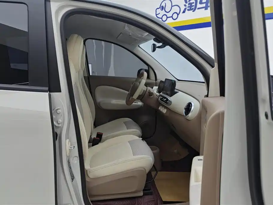 WULING AUTOMOBILE HONGGUANG MINIEV