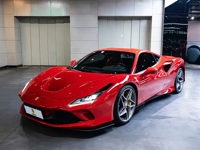 Ferrari F8 Tributo 3.9T V8