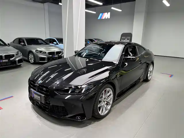 BMW M4, фото 1