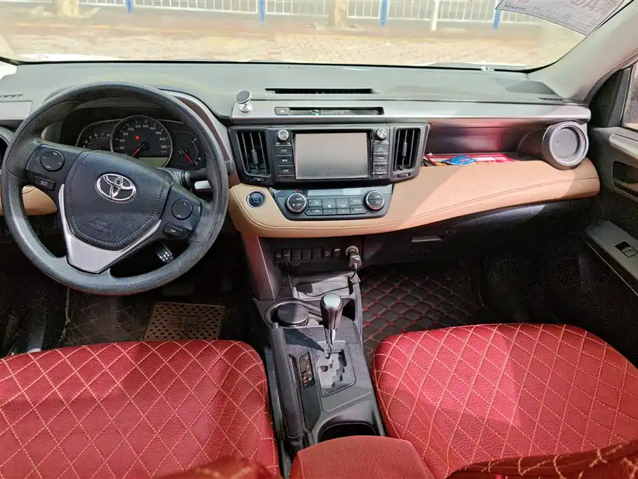 TOYOTA RAV4 RONGFANG