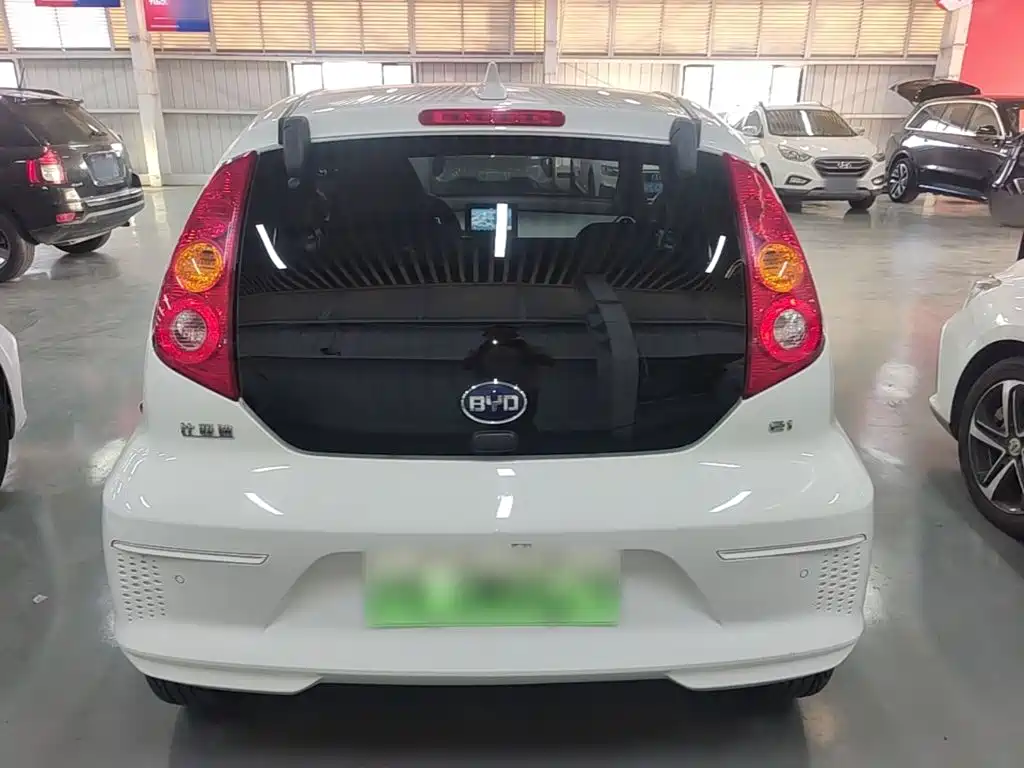 BYD e1 2020 2020 Smart Comfort
