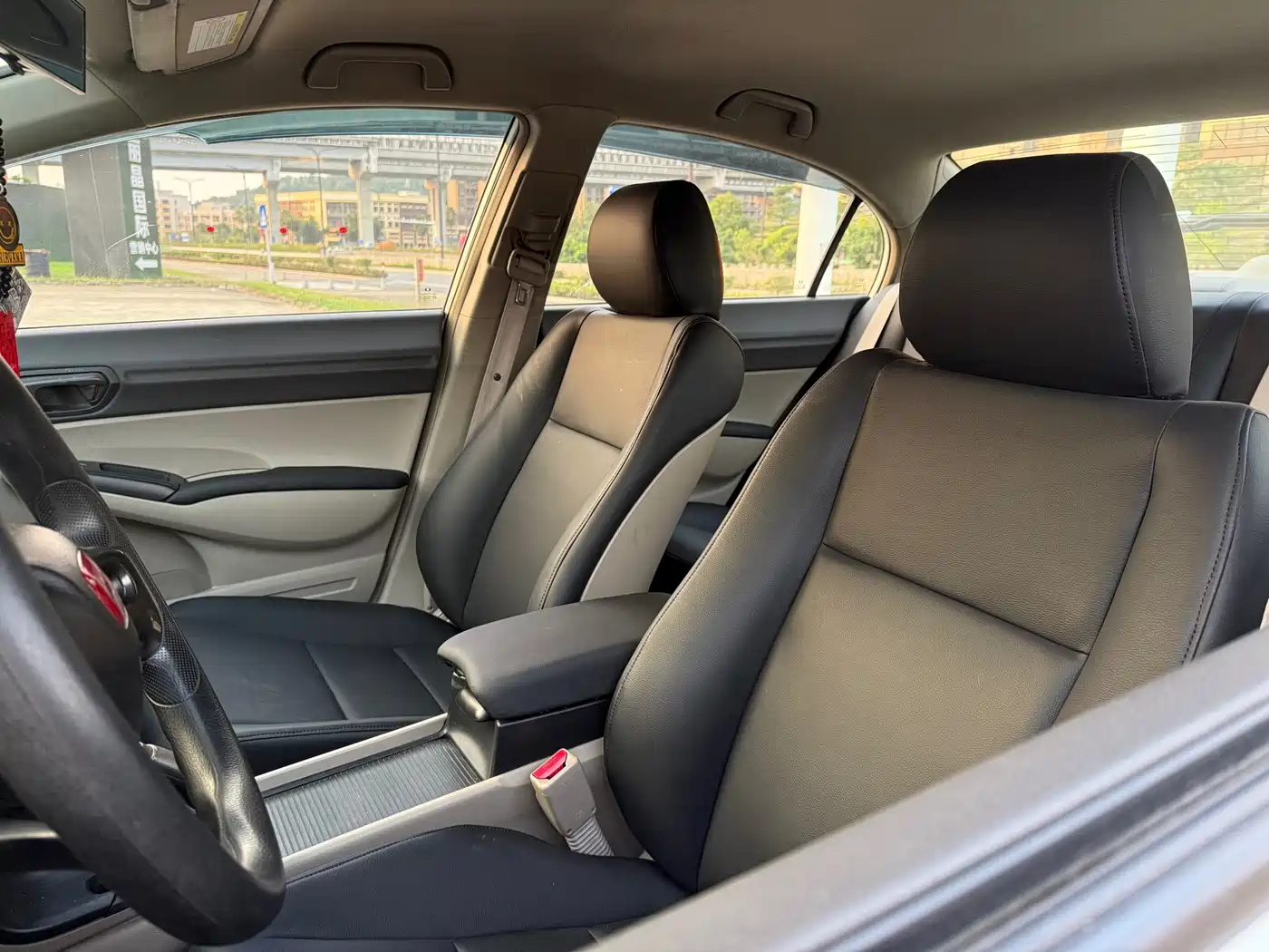 CIIMO CIIMO 2012 2012 1.8L Automatic