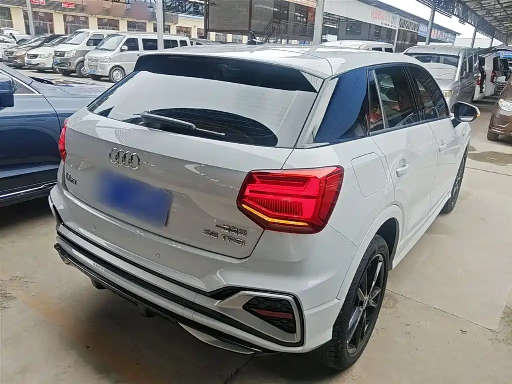 Audi Q2L 2022 35 TFSI Progressive Dynamic фото 7