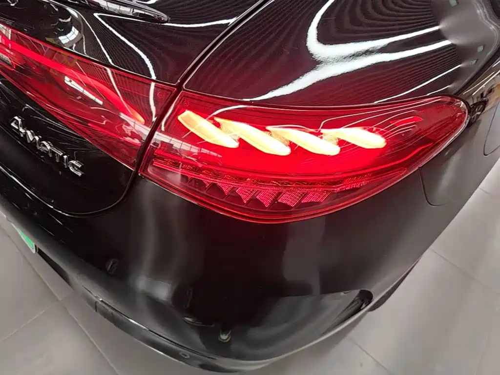 Mercedes-Benz EQE 2025 2025 Model 500 4MATIC Luxury Edition