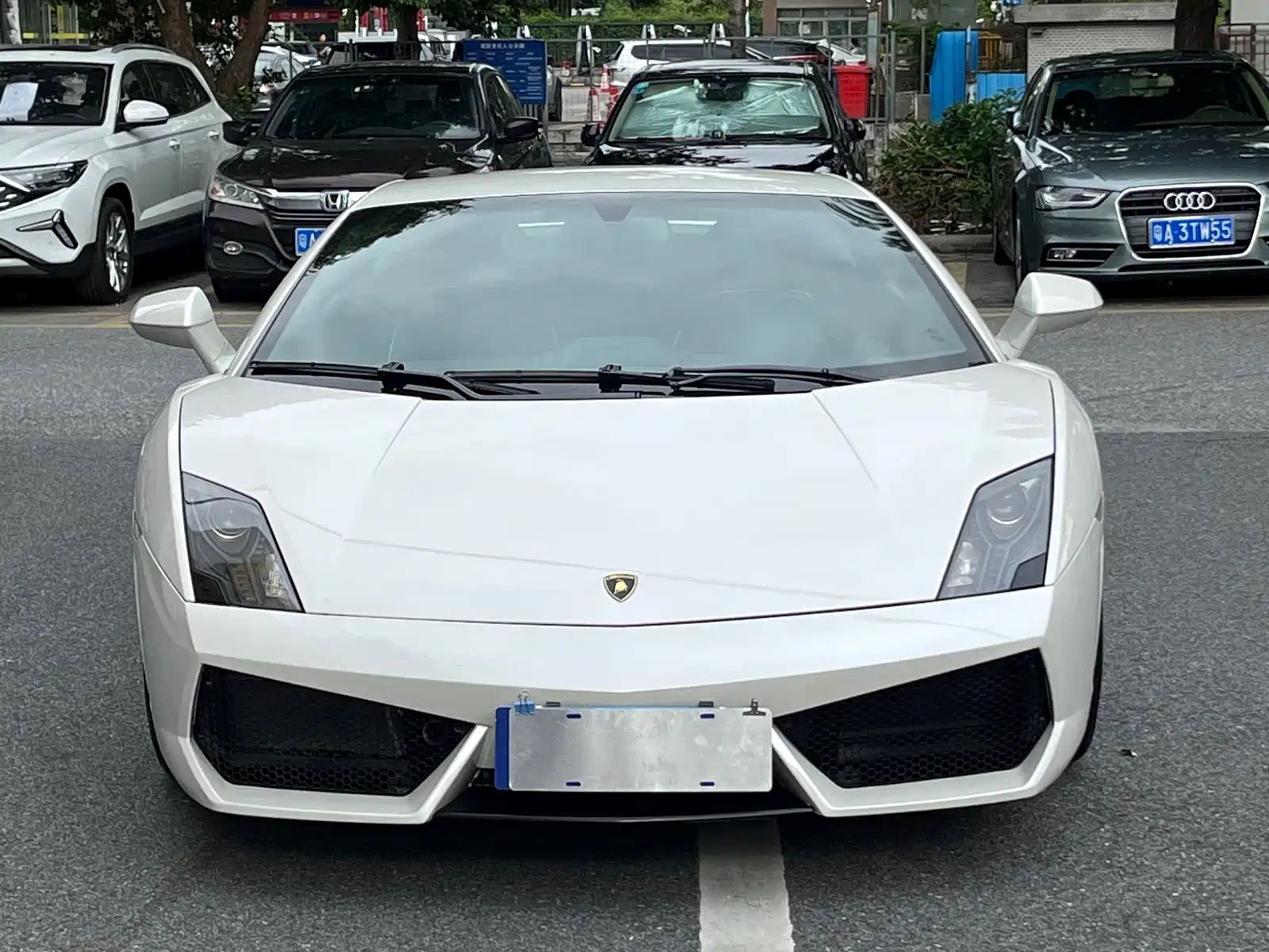 Фото 2 - Lamborghini Gallardo