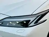 Photo 10 - Lexus ES