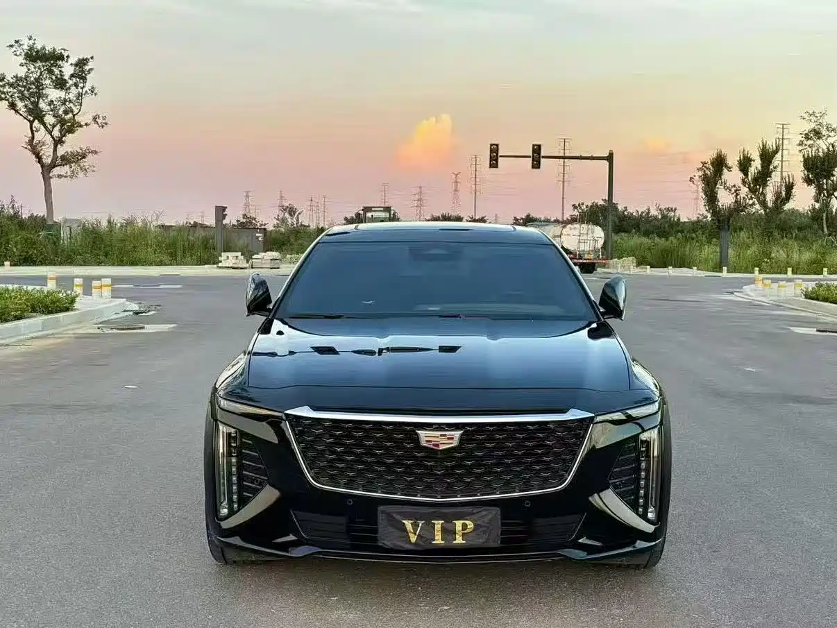 Фото 2 - Cadillac CT6
