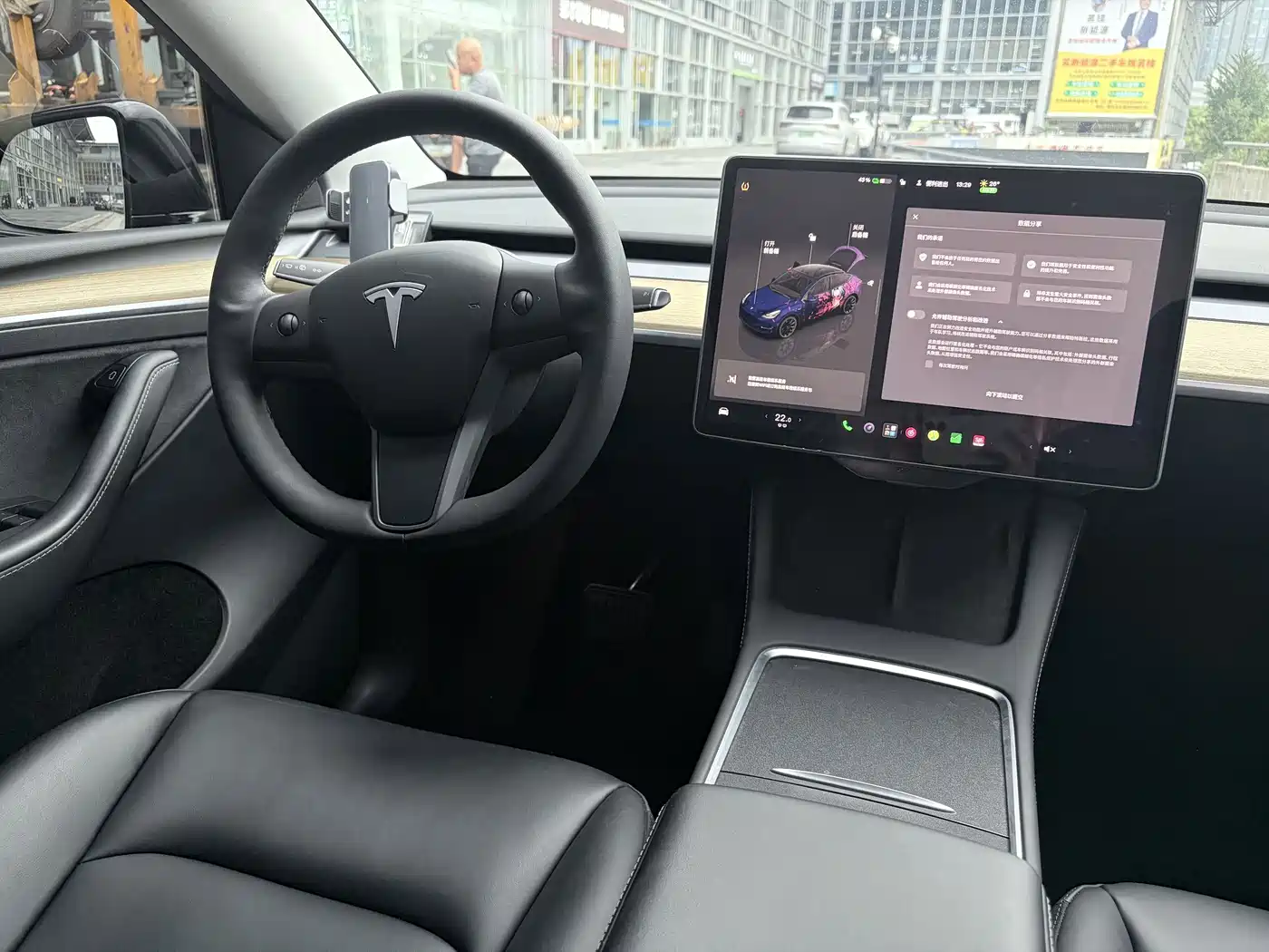 Фото 14 - Tesla Model Y