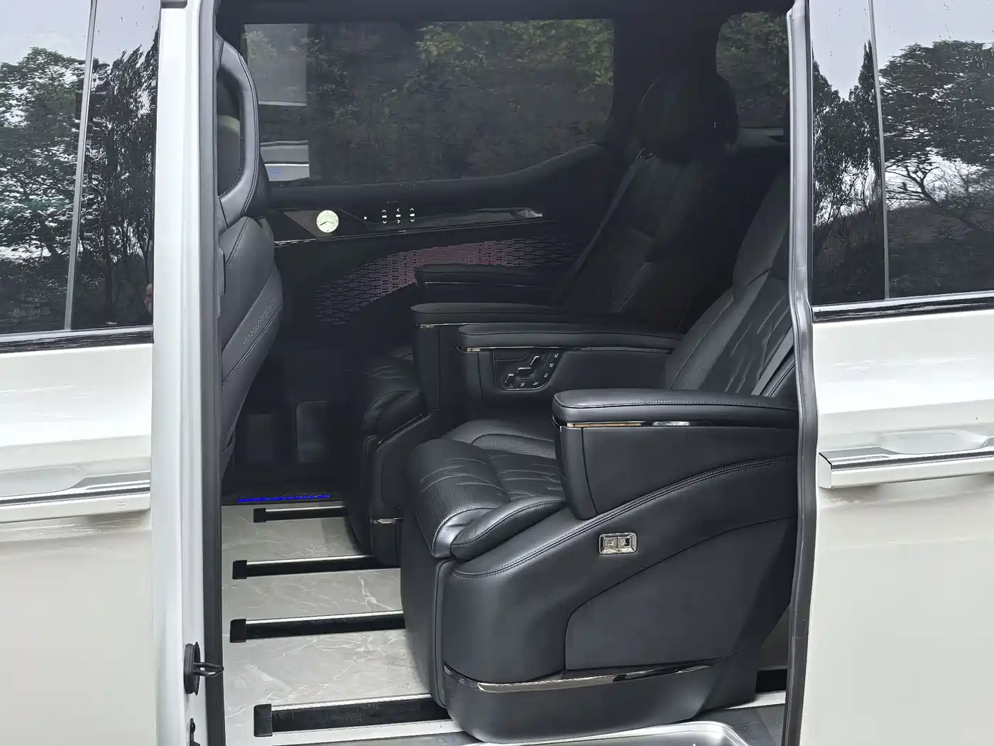 ZEEKR EXTREME KRYPTON 009