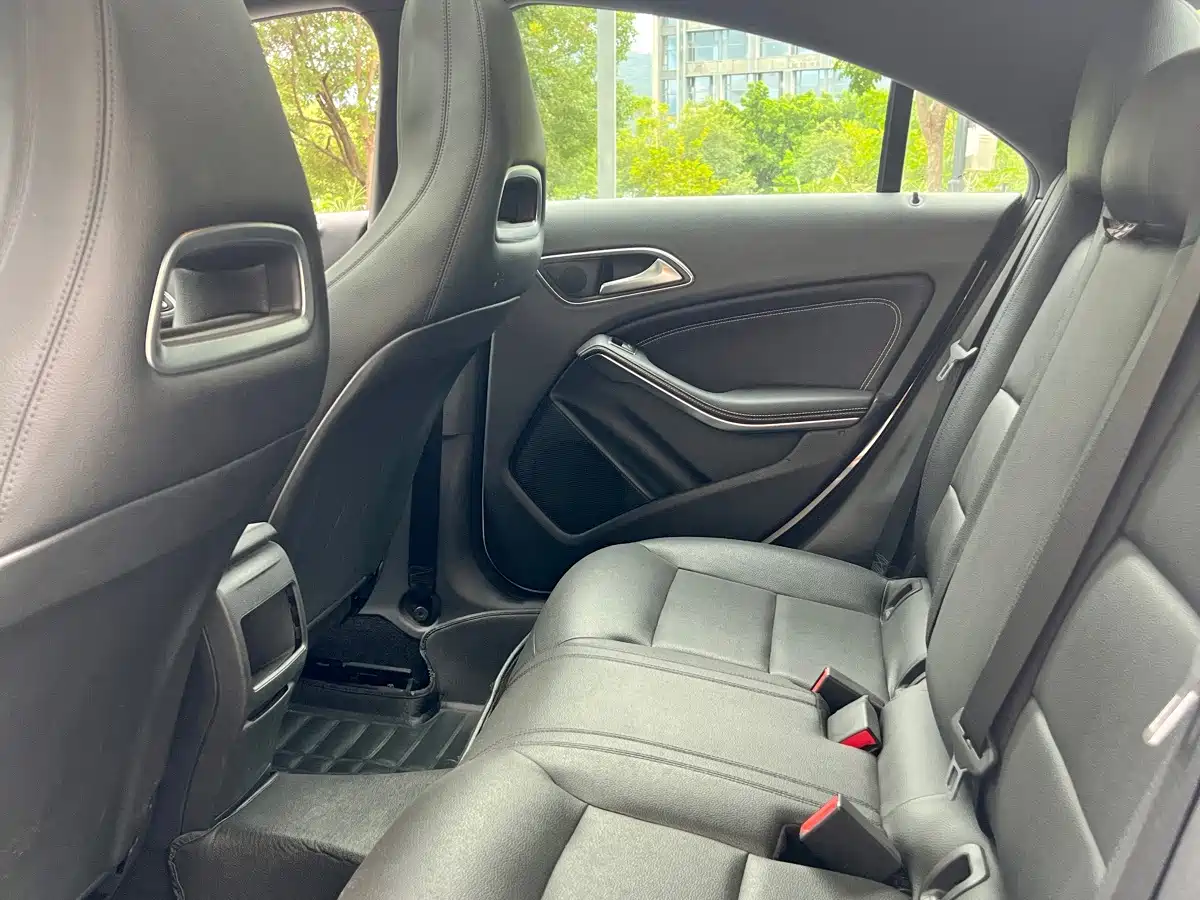 Mercedes-Benz CLA (Import) 2015 2015 CLA 200