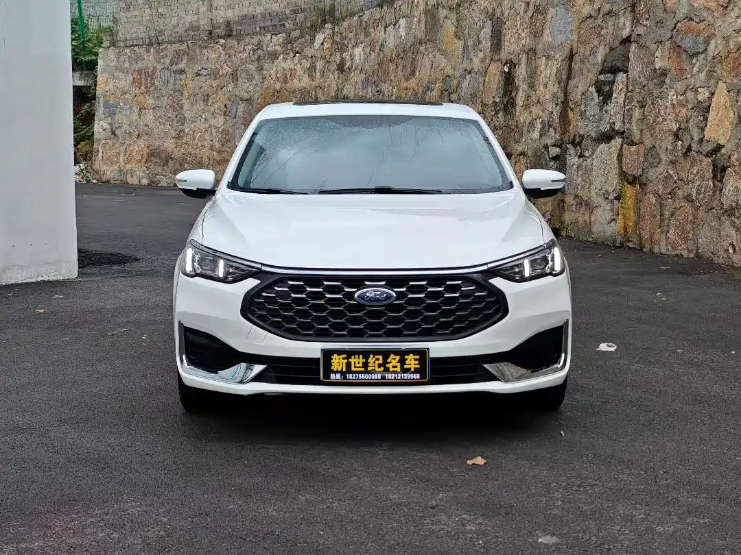 Ford Escort 2022 2021 1.5L Automatic Diamond Edition
