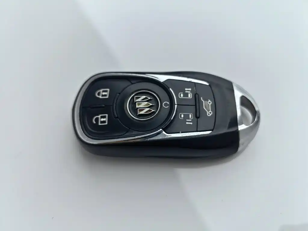 Фото 19 - Buick GL8