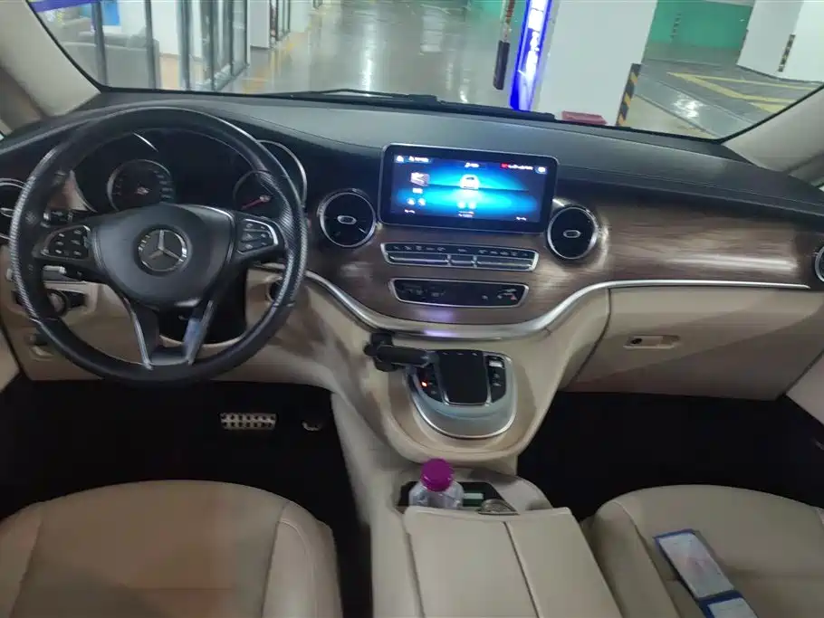 MERCEDES-BENZ V CLASS