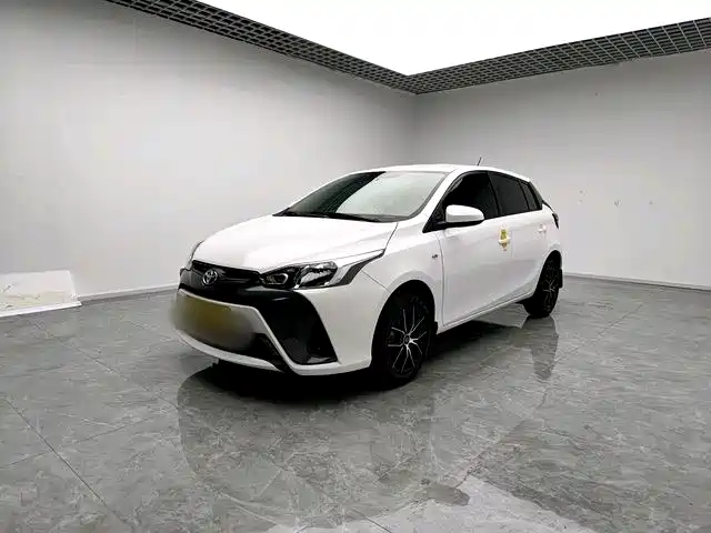 TOYOTA YARIS L ZHIXUAN