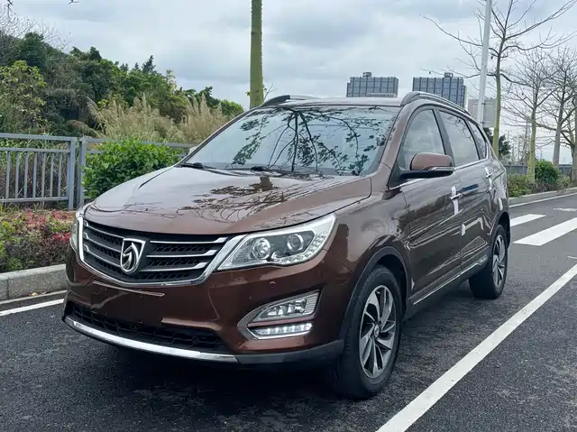 BAOJUN 560