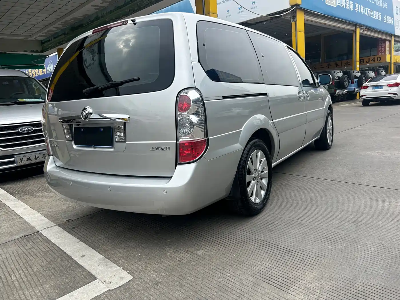 Buick GL8 2014 2.4L Classic Edition фото 17