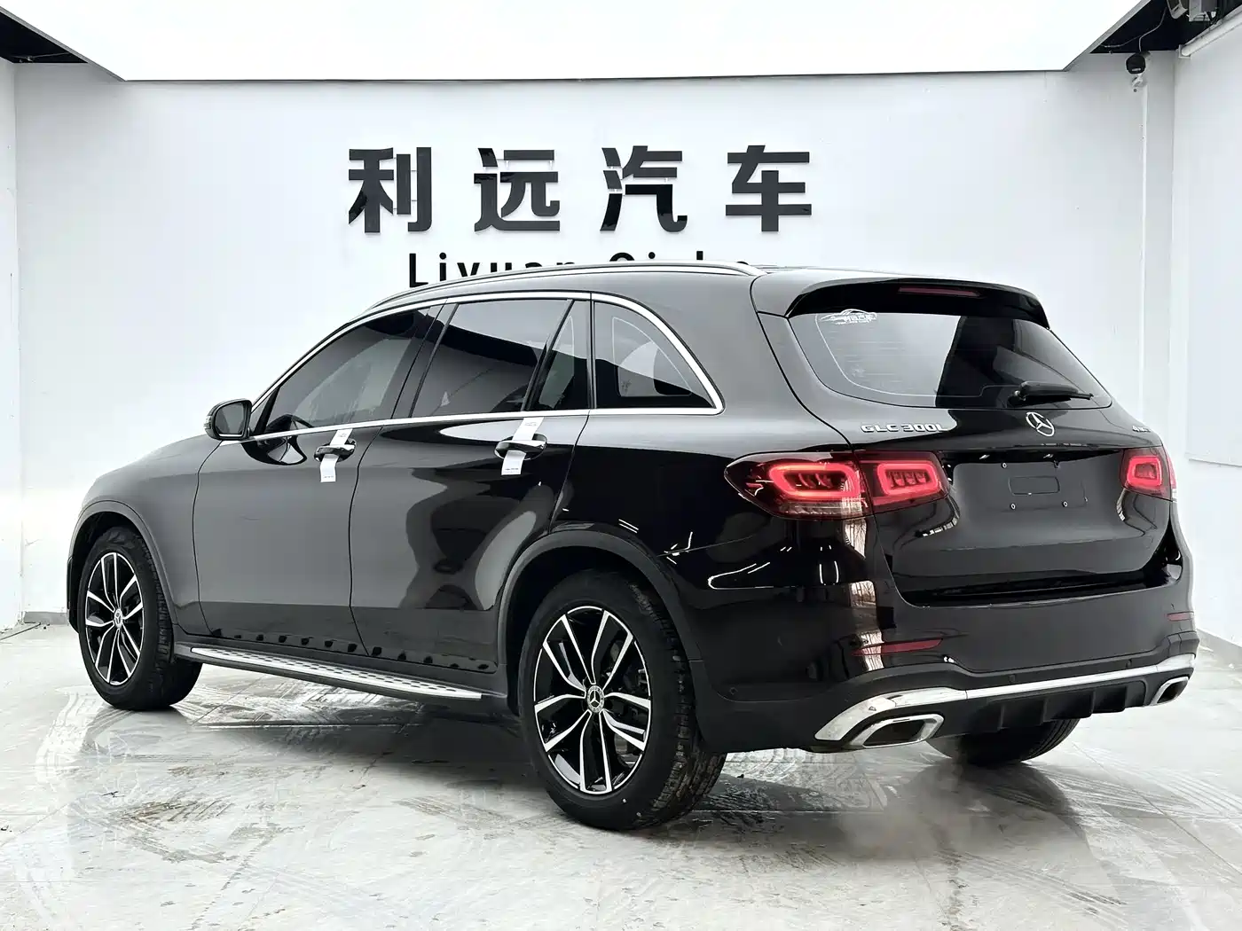 Mercedes-Benz GLC 2022 Facelift GLC 260 L 4MATIC Luxury Model фото 14