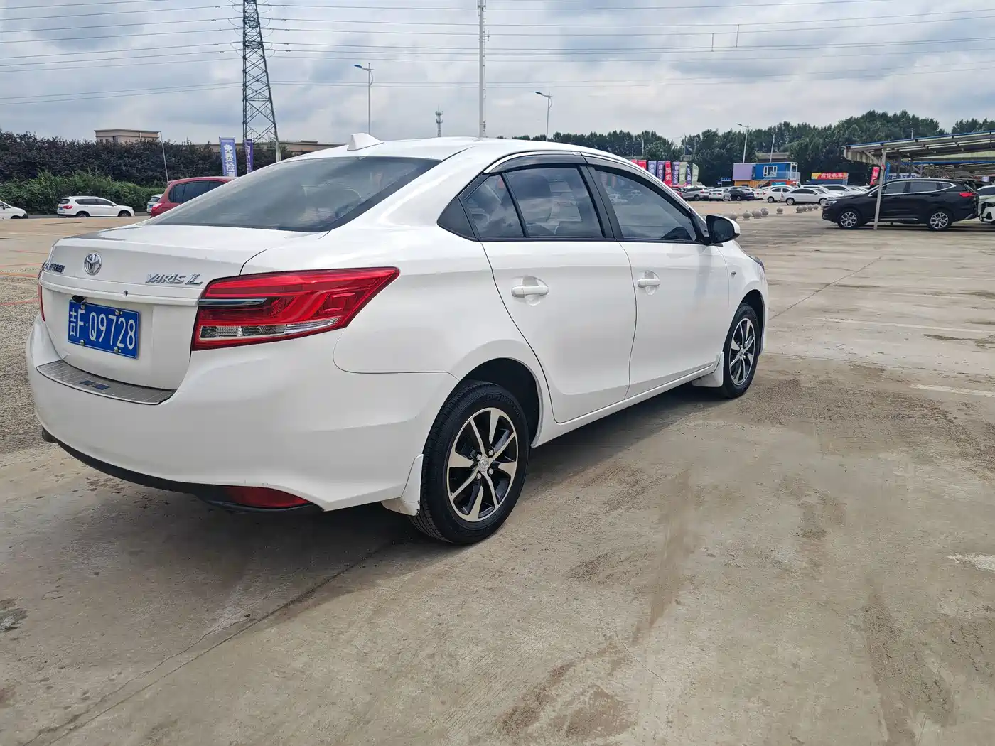 Toyota YARiS L Zhi Xiang 2018 2017 1.5E CVT Charming Edition