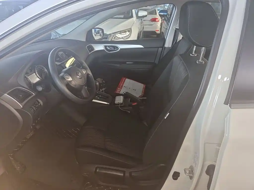 Nissan Sylphy 2025 2024 Model Year Facelift Classic 1.6XE CVT Comfort Edition