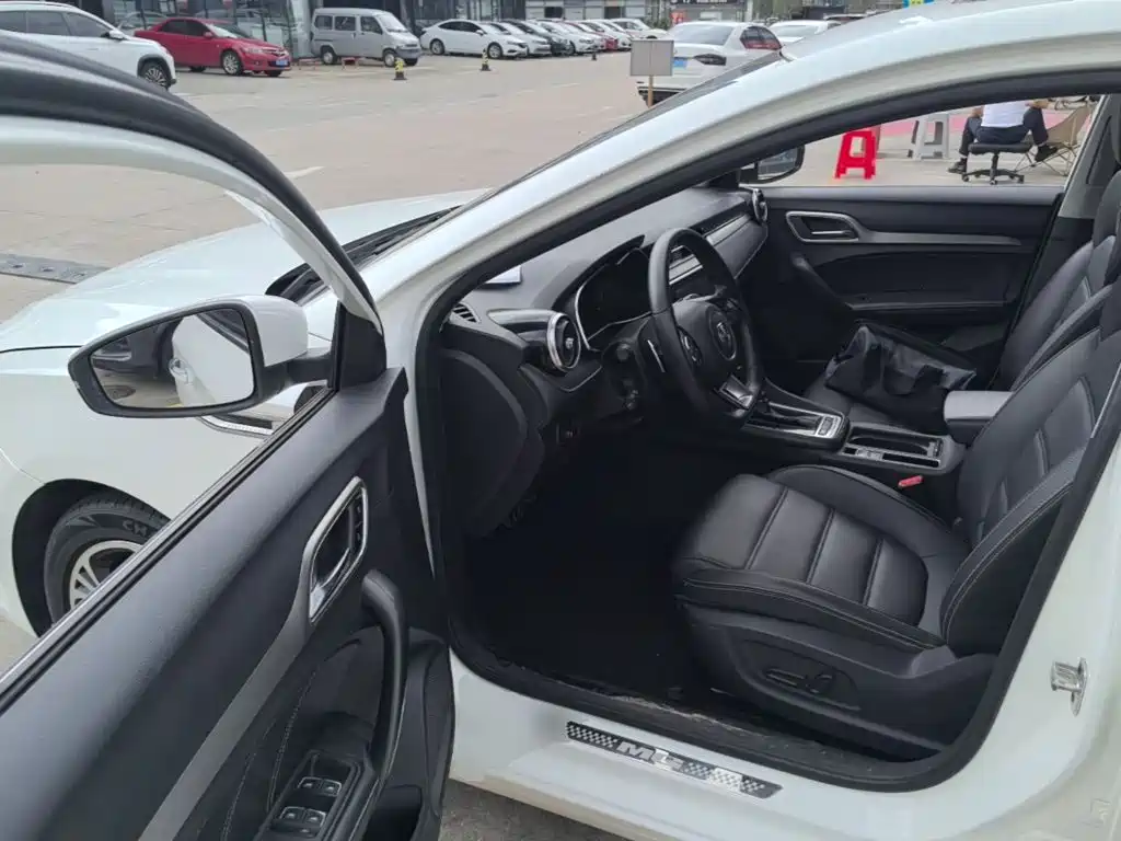 MG MG6 2018 2017 20T Automatic Luxury Smart Connect Version (China V)