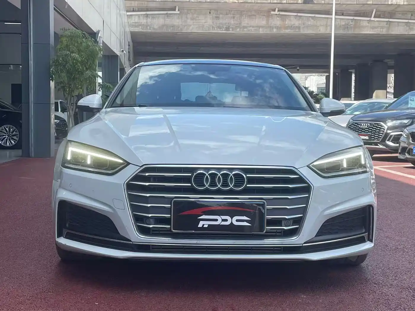 Audi A5 (Import) 2019 Sportback 40 TFSI Fashion фото 3