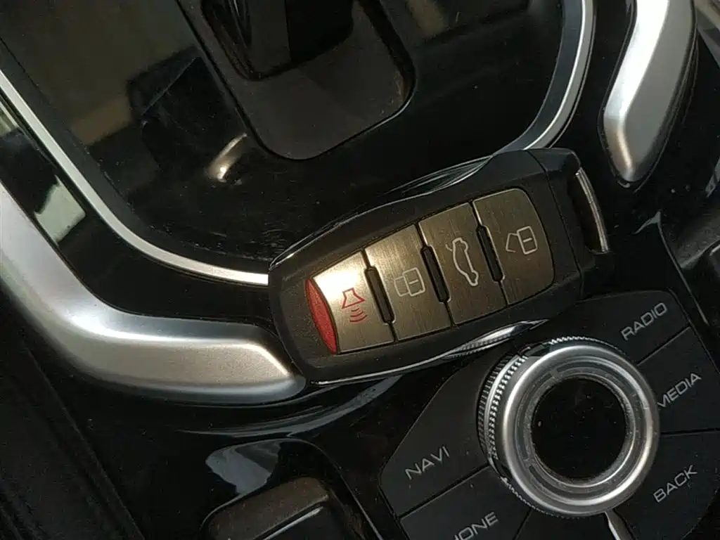 Haval H6 2017 Blue Label 2.0T Automatic 2WD Smart Edition фото 17