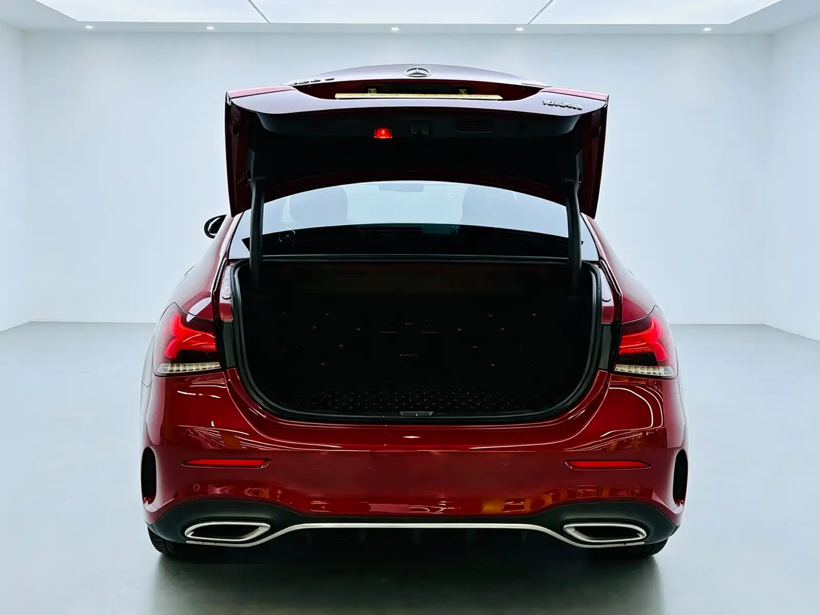 Фото 9 - Mercedes-Benz A-Class