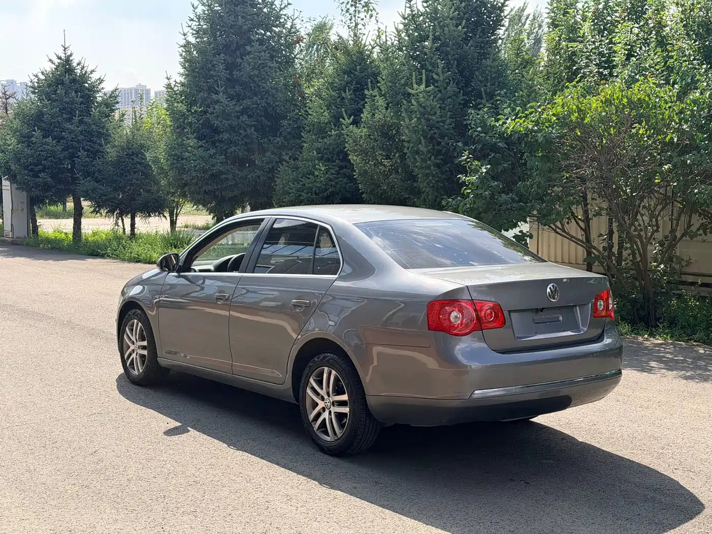 Volkswagen Sagitar 2011 2011 1.6L Auto Comfort