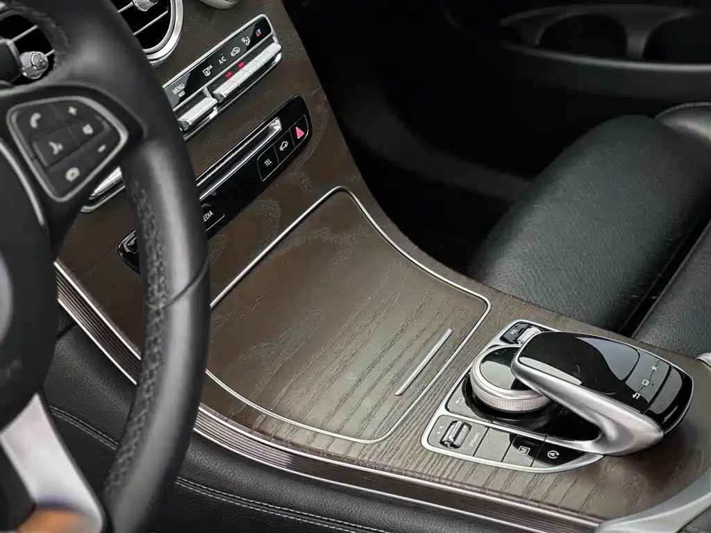 Mercedes-Benz GLC 2016 GLC 300 4MATIC Dynamic фото 11