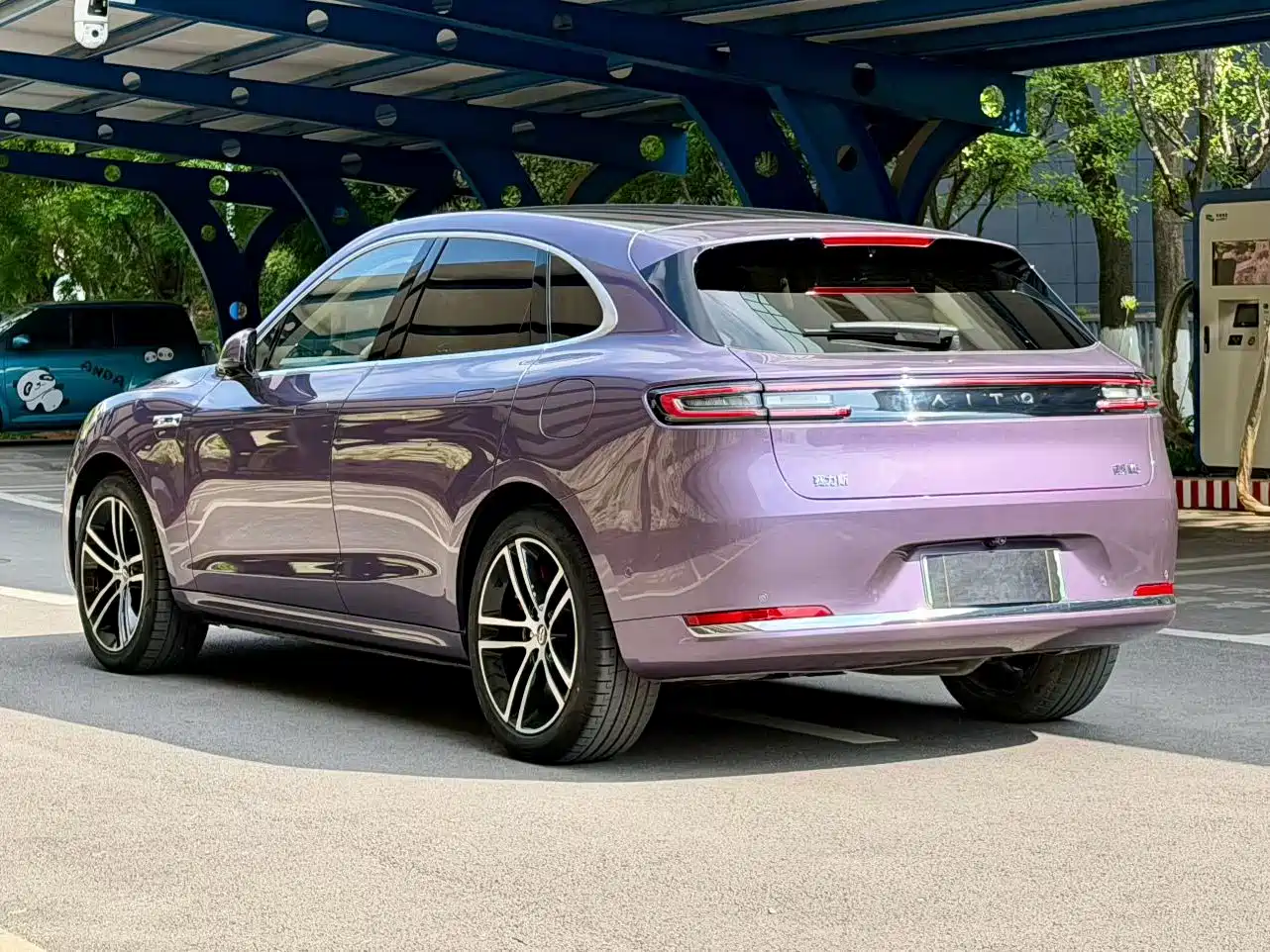 AITO Wenjie AITO M5 2025 Extended Range Ultra AWD фото 6