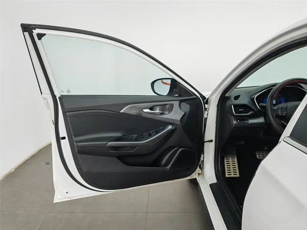 Hyundai Fista 2019 280TGDi Sport Edition China V фото 8