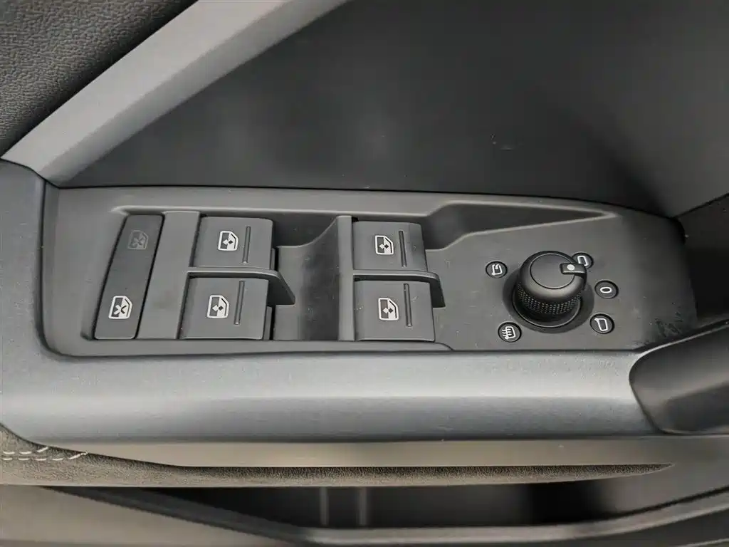 Audi Q3 Sportback 2020 40 TFSI Fashion фото 9