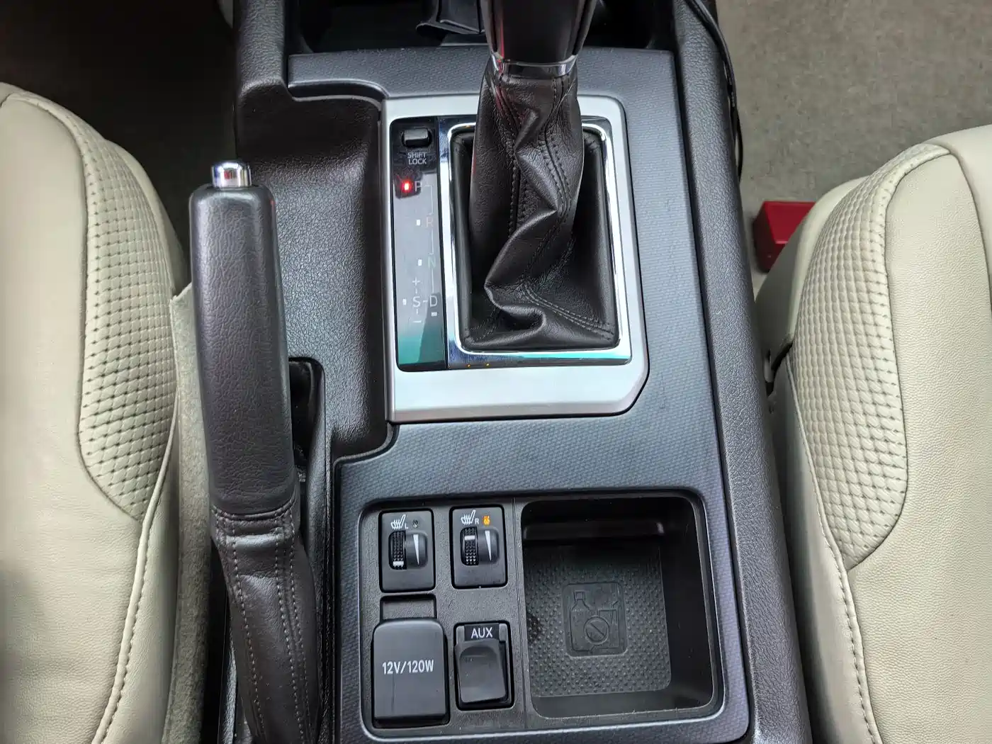Toyota Prado 2010 4.0L Automatic TX-L фото 8