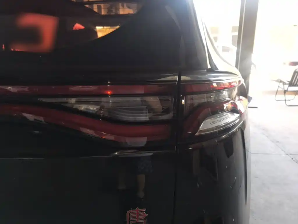 BYD Tang 2020 2019 2.0T Automatic Smart Connect Luxury 5-seater China VI